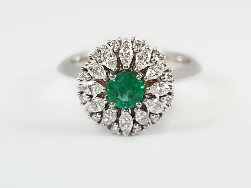 anelli con smeraldi